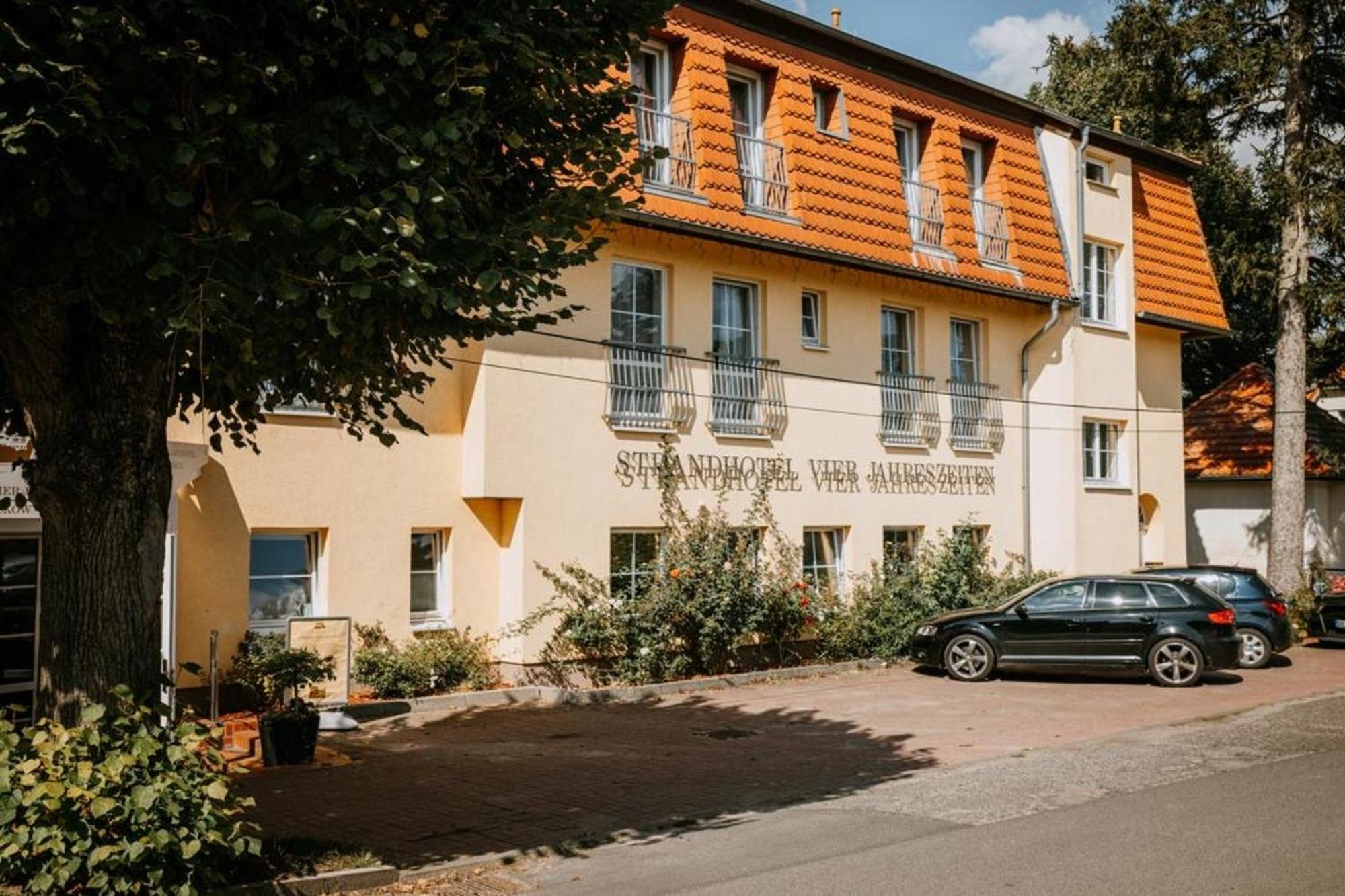 Strandhotel Vier Jahreszeiten Буков Екстер'єр фото